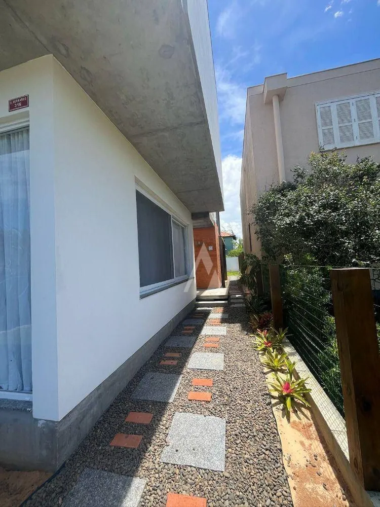 Casa, 3 quartos, 243 m² - Foto 2