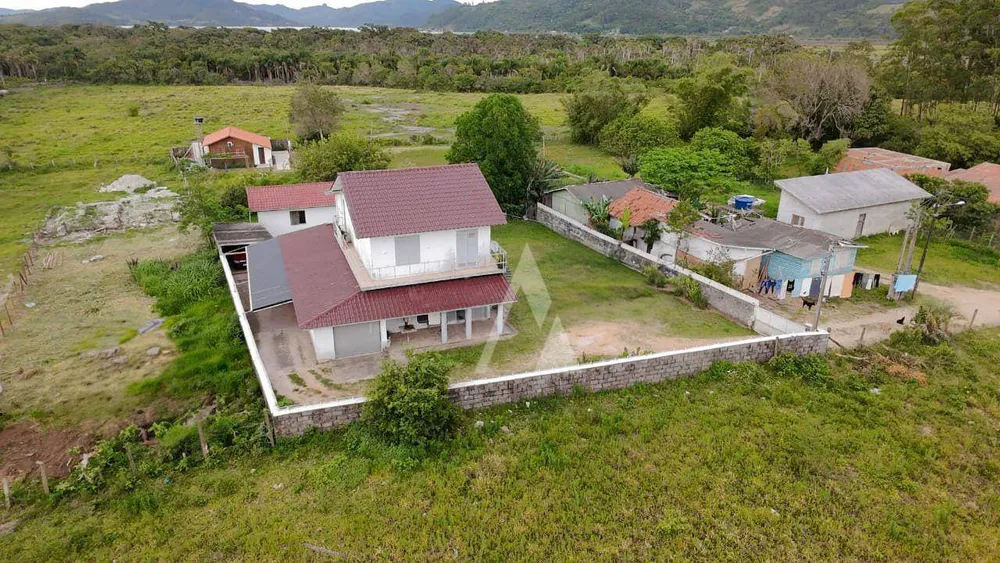 Casa, 2 quartos, 300 m² - Foto 1