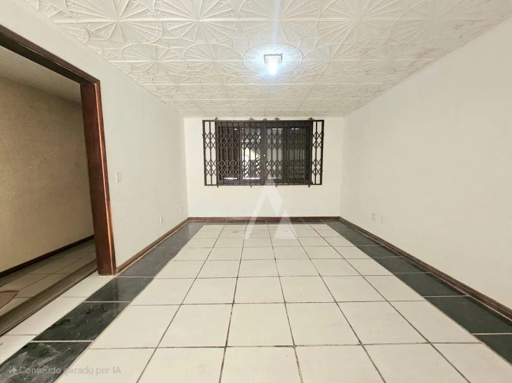 Casa, 3 quartos, 206 m² - Foto 2