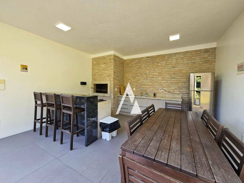 Casa de Condomínio à venda com 4 quartos, 350m² - Foto 4