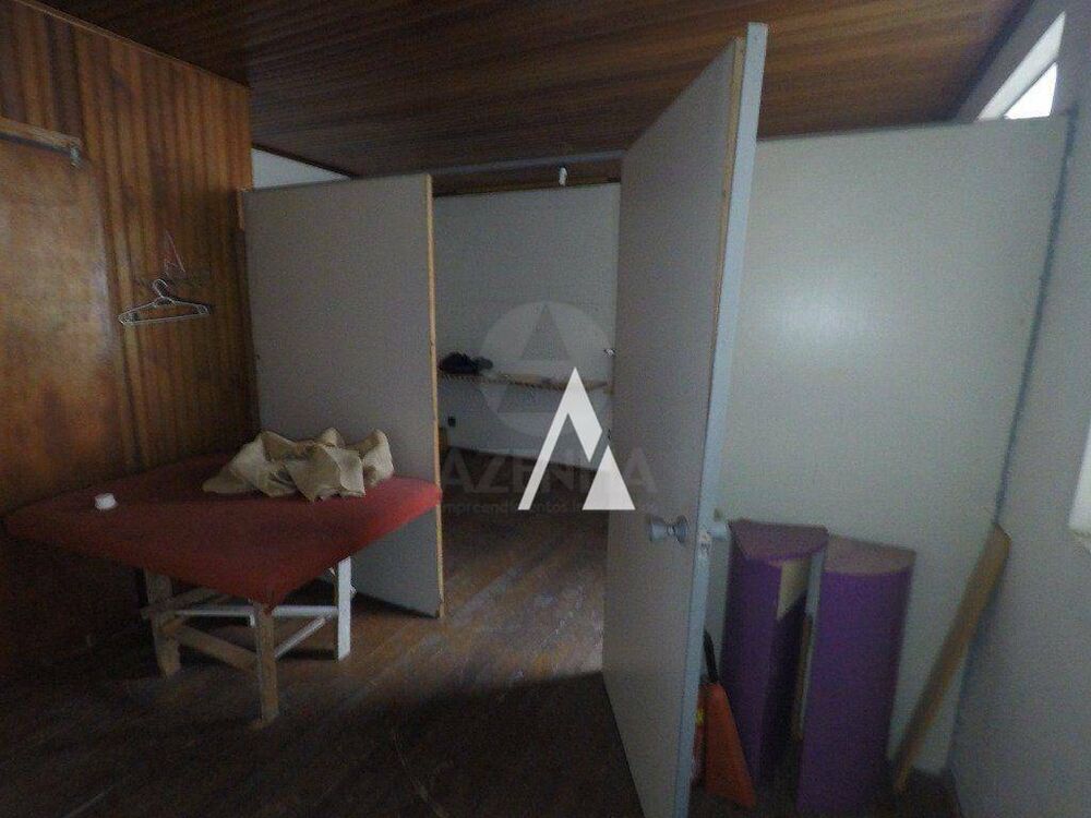 Casa à venda com 3 quartos, 530m² - Foto 3