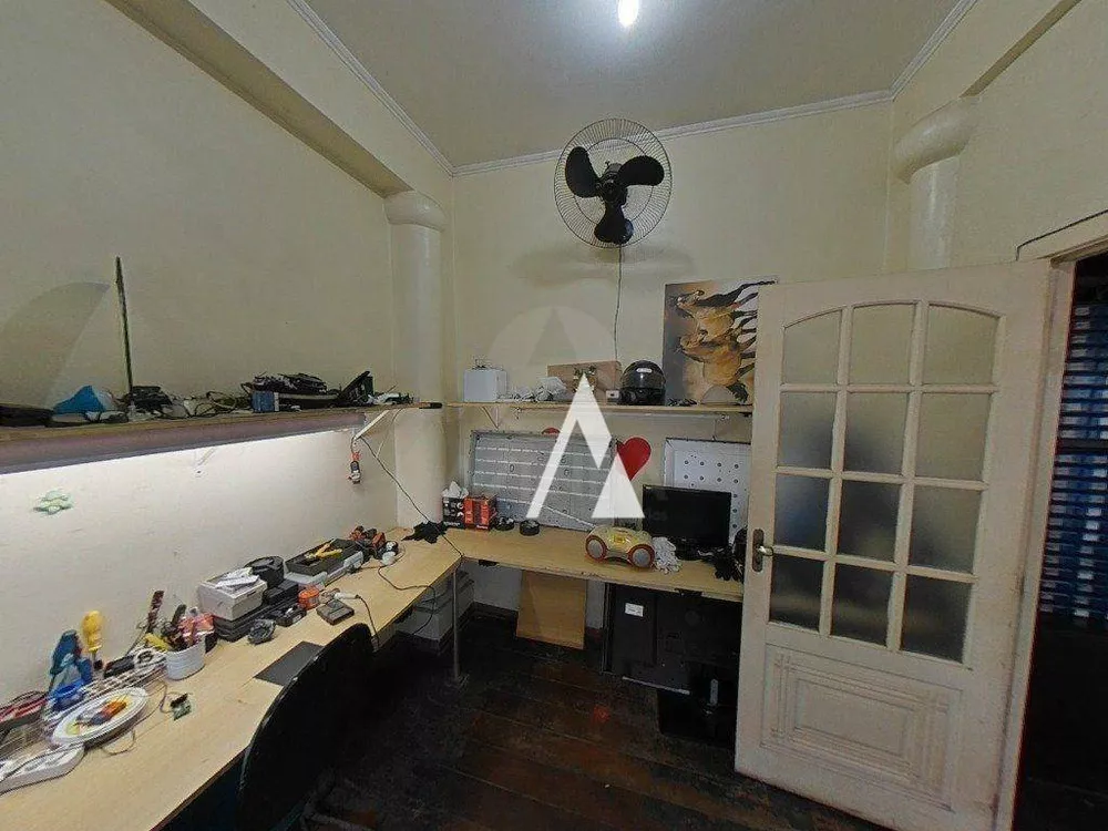 Casa, 4 quartos, 380 m² - Foto 1