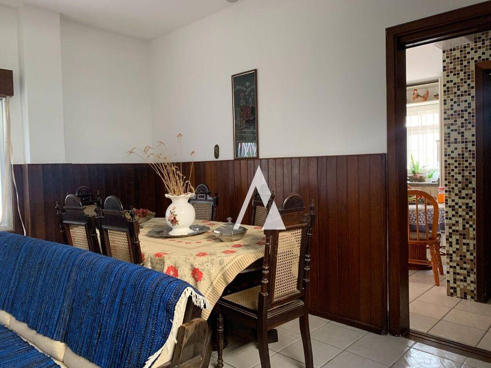 Casa, 5 quartos, 251 m² - Foto 2