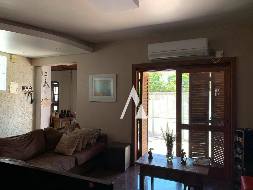 Casa, 5 quartos, 320 m² - Foto 2