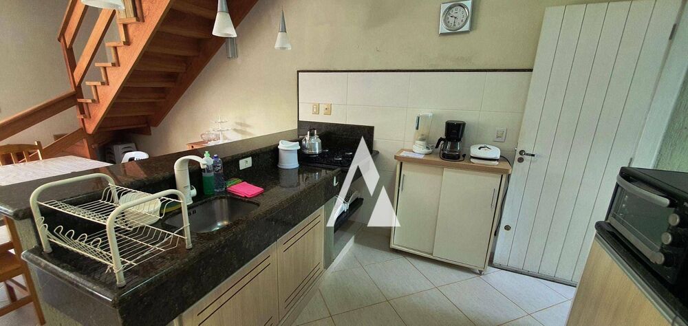 Casa, 5 quartos, 110 m² - Foto 1
