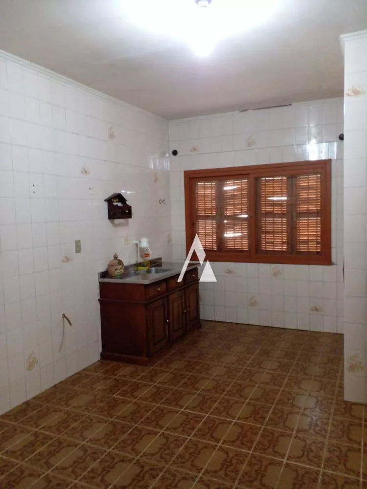 Casa, 3 quartos, 205 m² - Foto 10