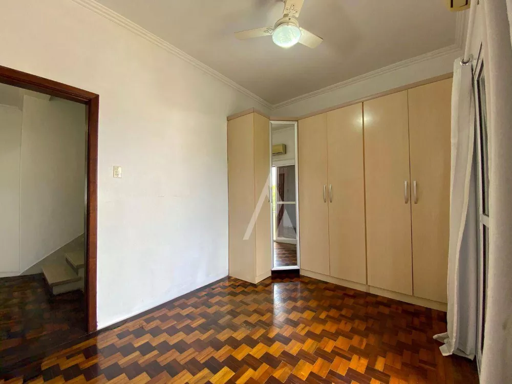 Casa, 3 quartos, 263 m² - Foto 9