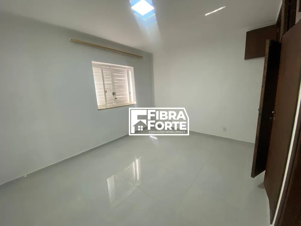 Casa, 5 quartos, 260 m² - Foto 8