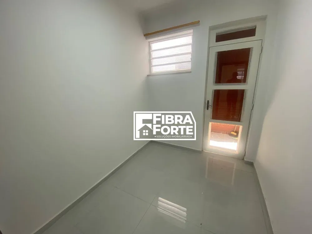 Casa, 5 quartos, 260 m² - Foto 1