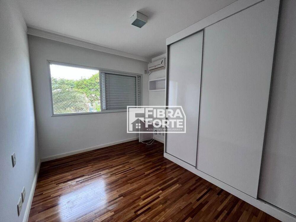 Casa de Condomínio à venda com 4 quartos, 350m² - Foto 5