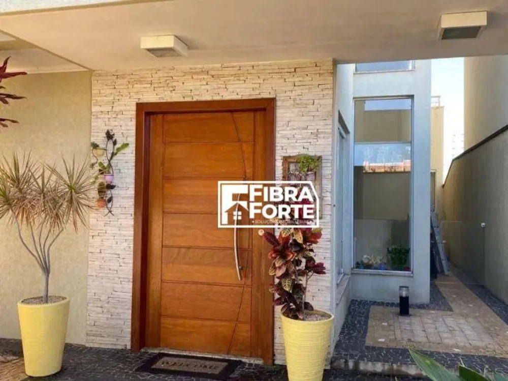 Casa, 3 quartos, 235 m² - Foto 1