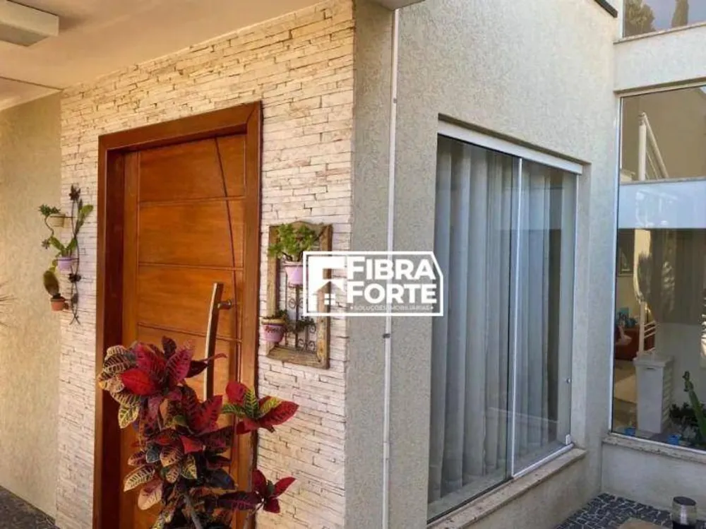 Casa, 3 quartos, 235 m² - Foto 2