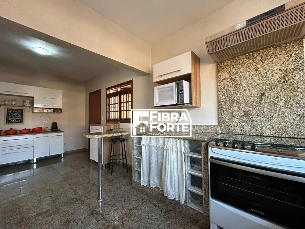 Casa, 3 quartos, 205 m² - Foto 8
