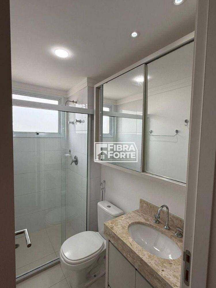 Apartamento para alugar com 3 quartos, 77m² - Foto 4