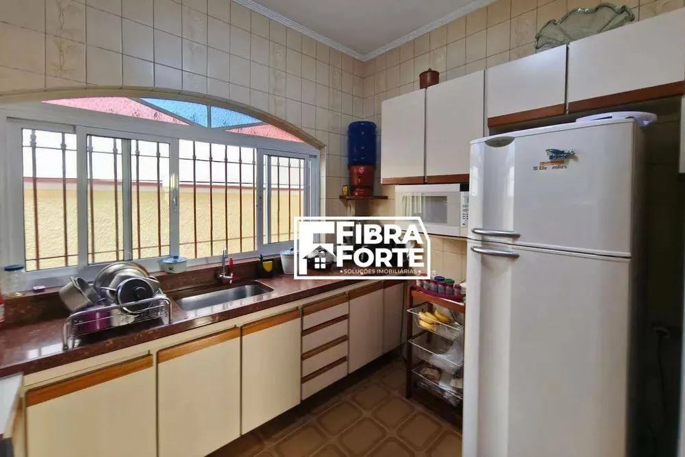 Casa, 3 quartos, 220 m² - Foto 5