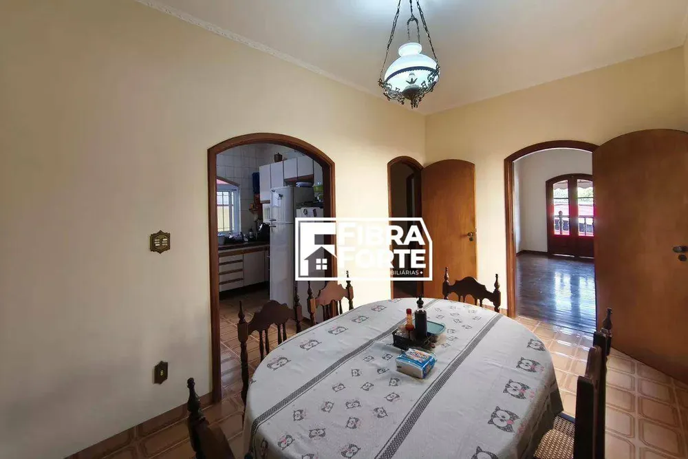 Casa, 3 quartos, 220 m² - Foto 4