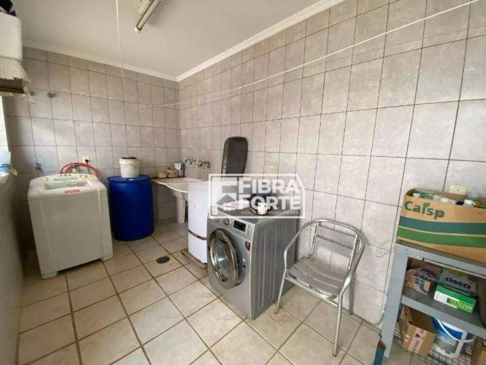 Casa, 4 quartos, 280 m² - Foto 8