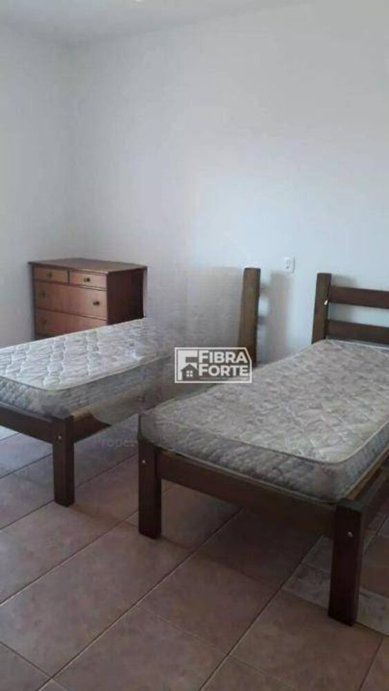 Casa, 11 quartos, 390 m² - Foto 2