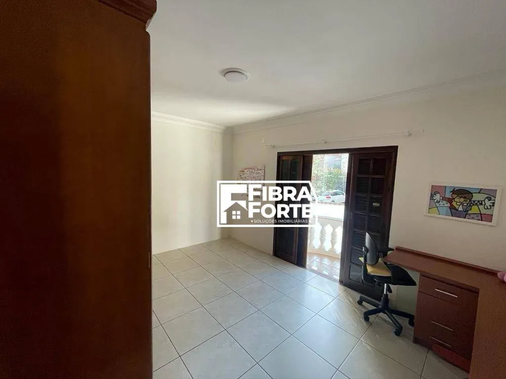 Casa, 3 quartos, 274 m² - Foto 4