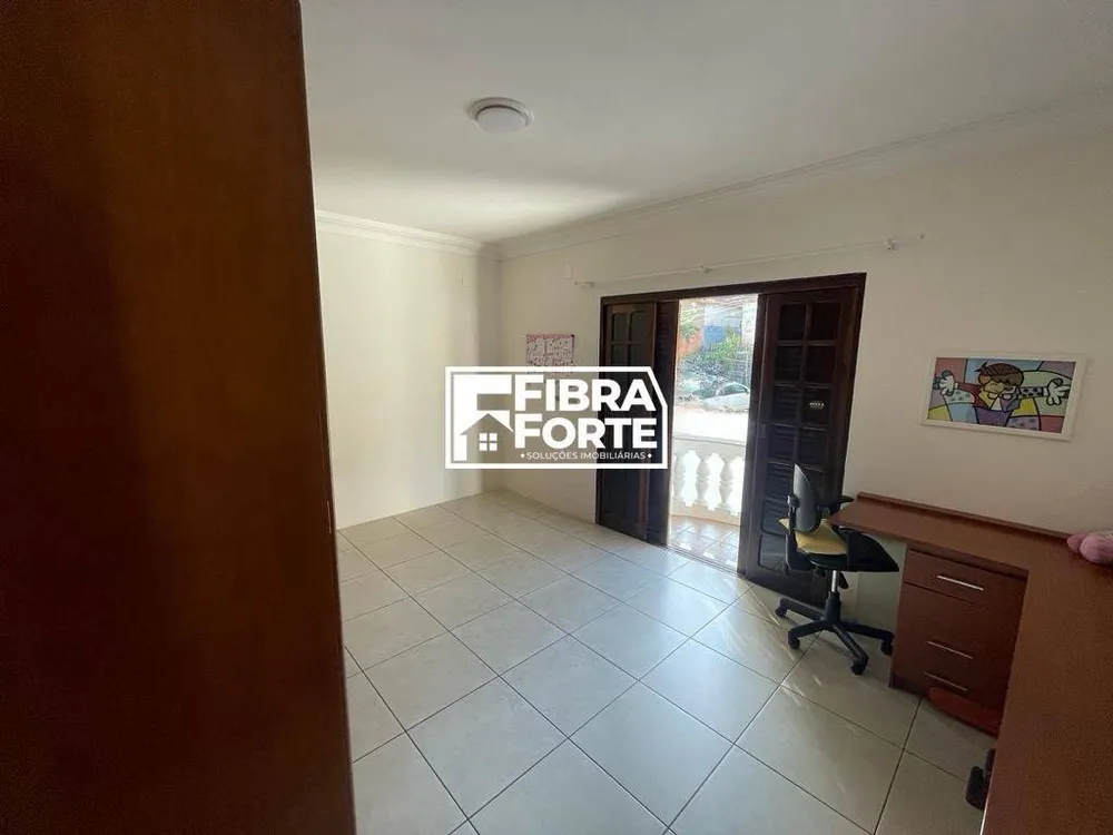 Casa, 3 quartos, 274 m² - Foto 3