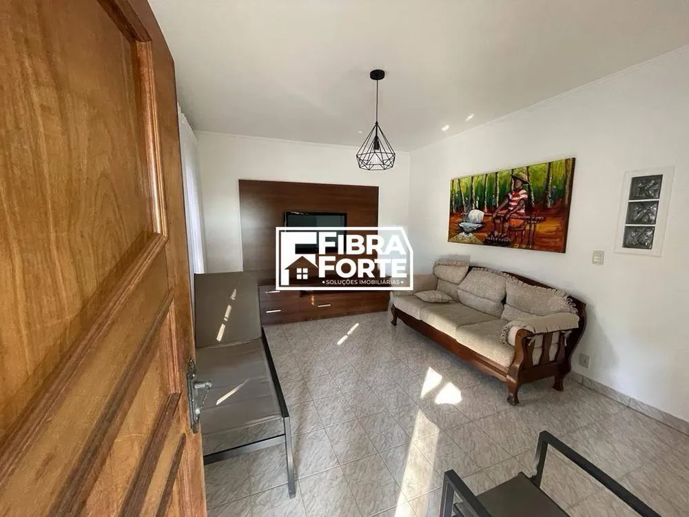 Casa, 3 quartos, 274 m² - Foto 1
