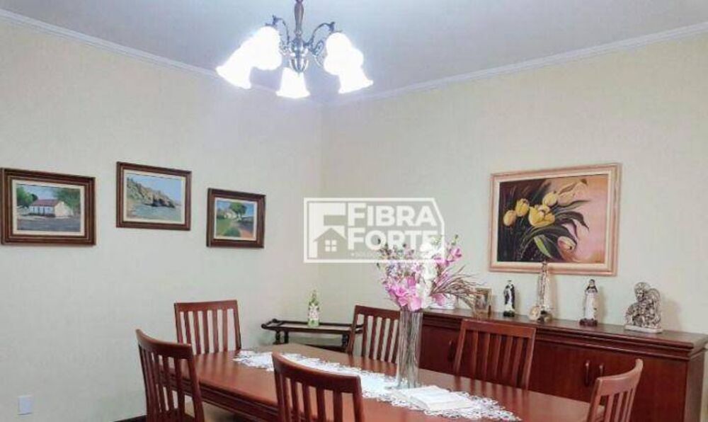 Casa, 3 quartos, 167 m² - Foto 1