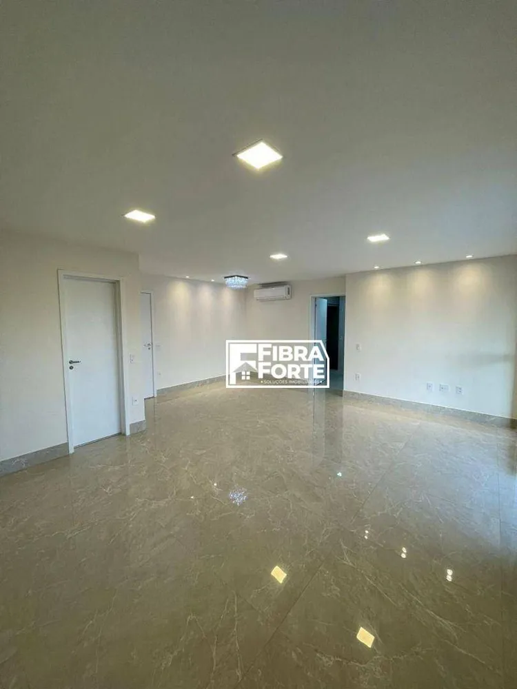 Apartamento, 3 quartos, 130 m² - Foto 4