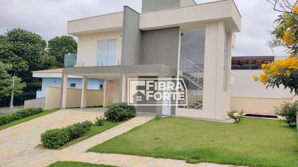 Casa de Condomínio à venda com 3 quartos, 232m² - Foto 1