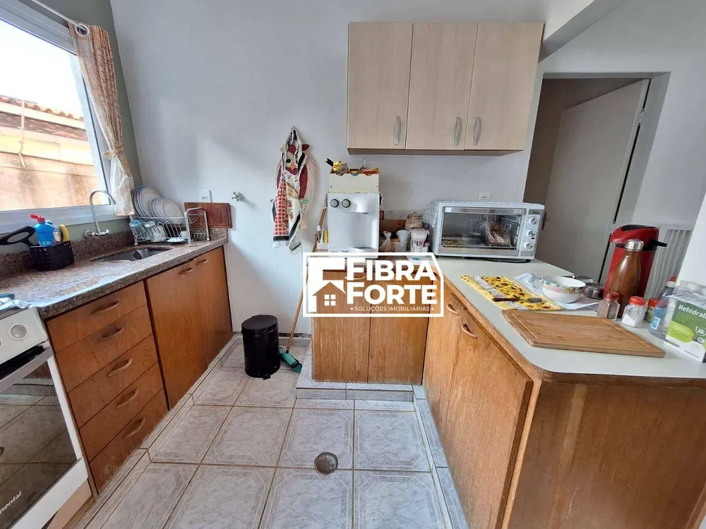Casa, 3 quartos, 206 m² - Foto 4