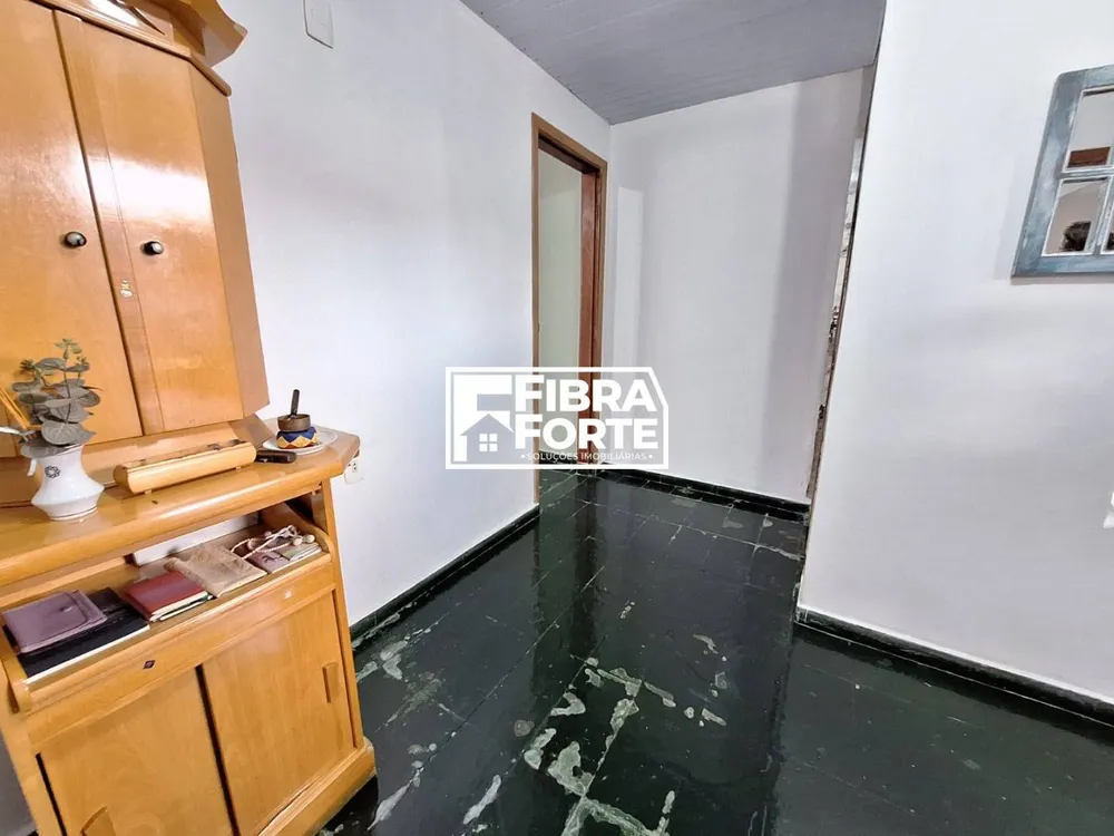 Casa, 3 quartos, 206 m² - Foto 2