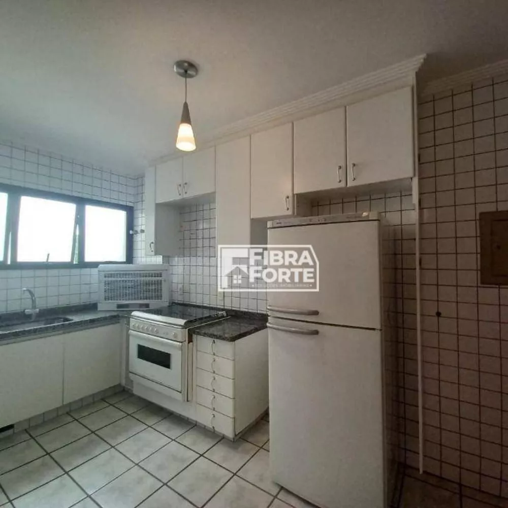 Apartamento para alugar com 3 quartos, 98m² - Foto 4