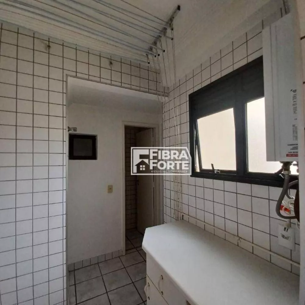 Apartamento para alugar com 3 quartos, 98m² - Foto 8