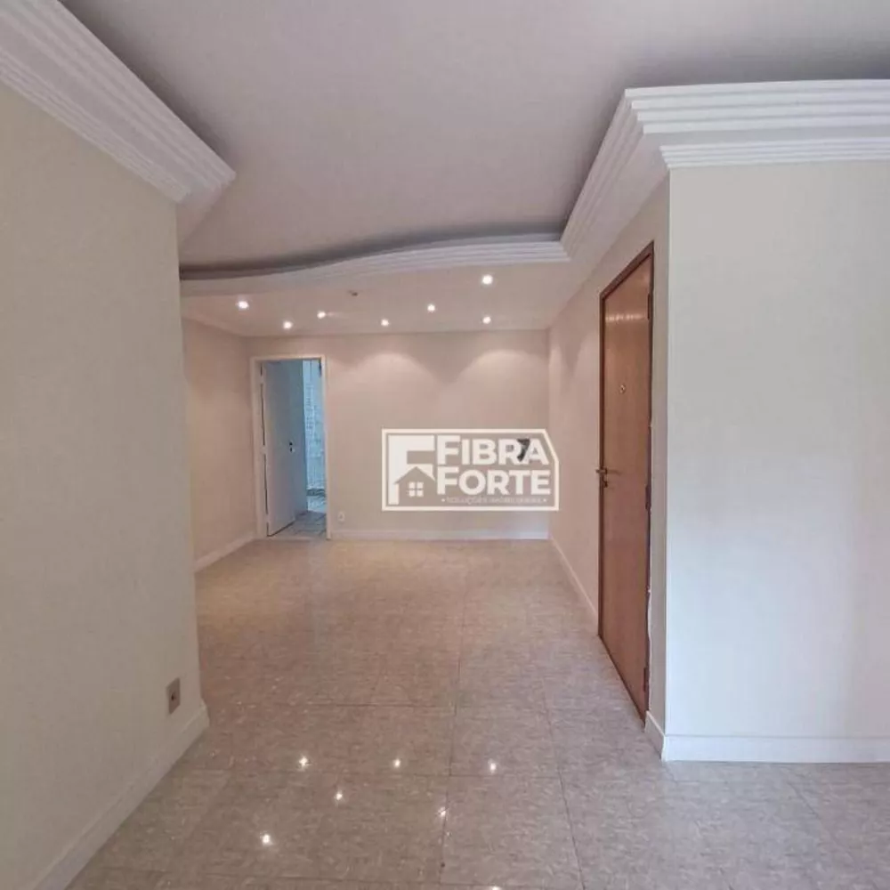 Apartamento para alugar com 3 quartos, 98m² - Foto 1