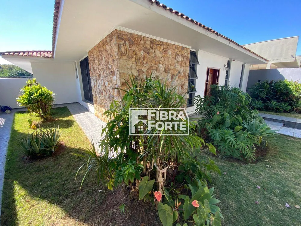 Casa, 5 quartos, 405 m² - Foto 1