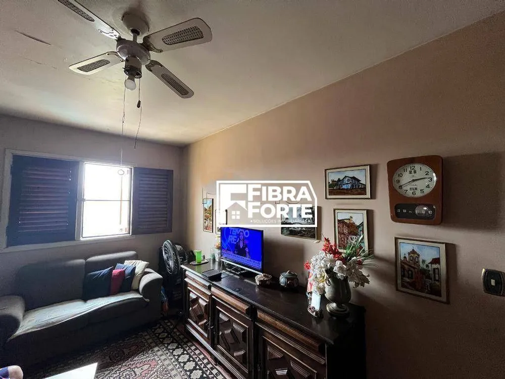 Casa, 4 quartos, 270 m² - Foto 11