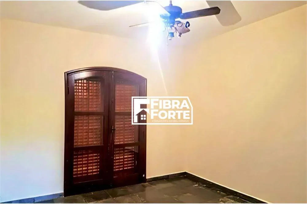 Casa, 5 quartos, 222 m² - Foto 3