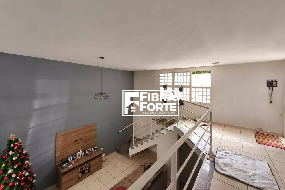 Casa, 5 quartos, 240 m² - Foto 4