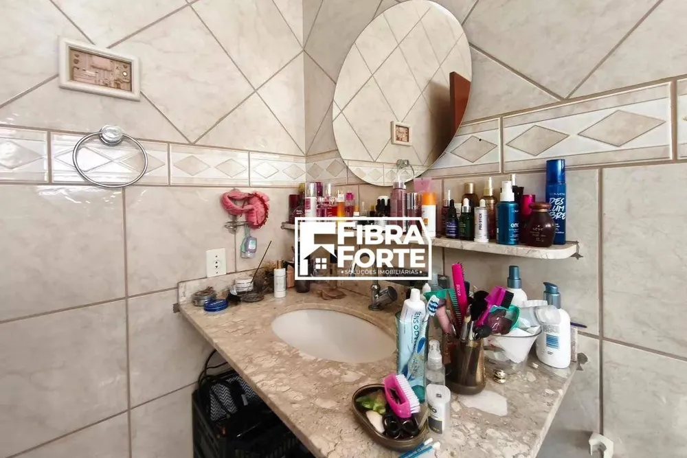 Casa, 5 quartos, 240 m² - Foto 12