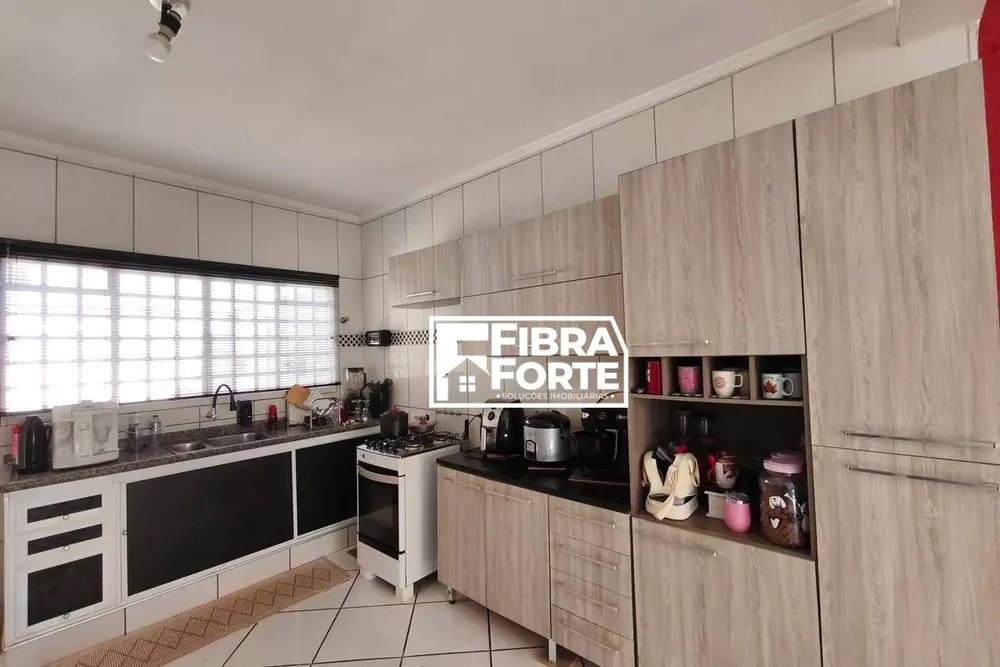 Casa, 5 quartos, 240 m² - Foto 7