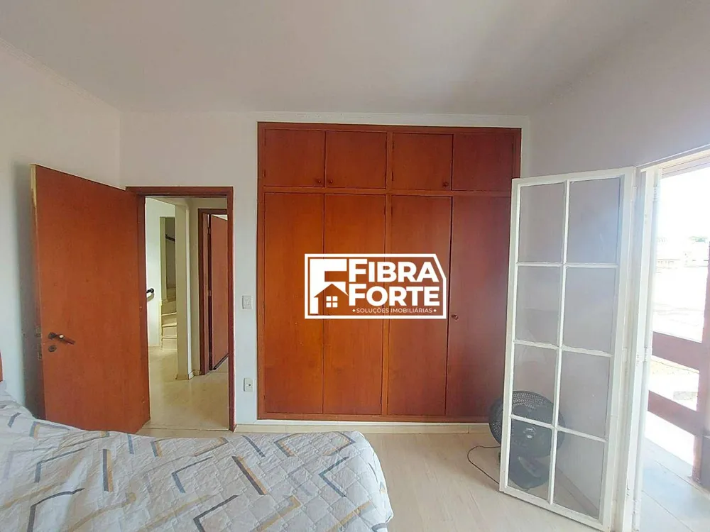 Casa, 4 quartos, 219 m² - Foto 9