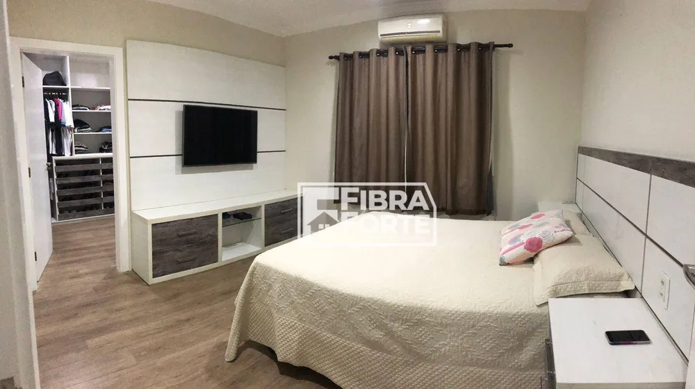 Casa, 4 quartos, 226 m² - Foto 8