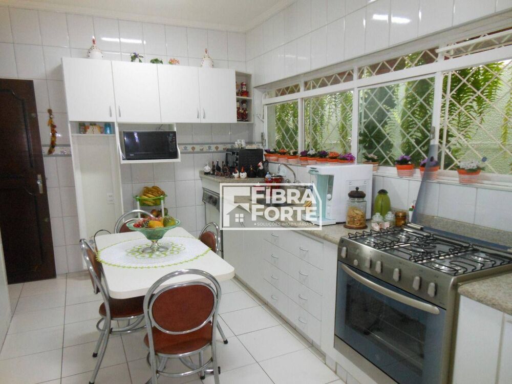 Casa, 3 quartos, 178 m² - Foto 6
