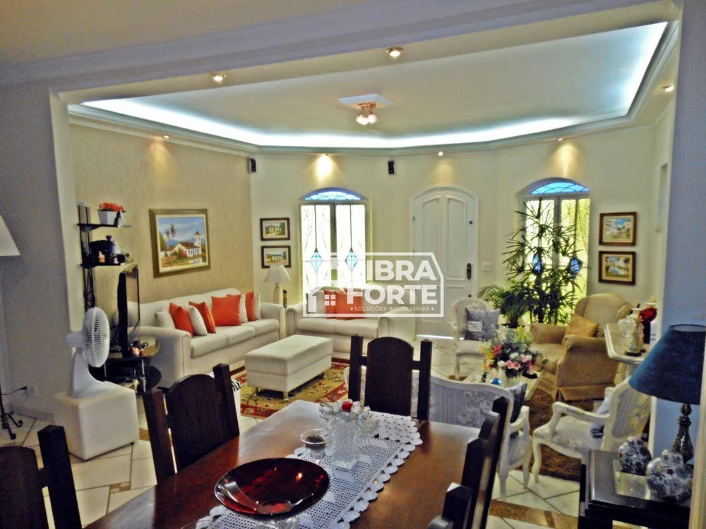 Casa, 3 quartos, 178 m² - Foto 2