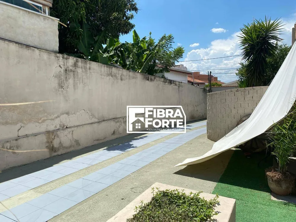 Casa, 3 quartos, 142 m² - Foto 1
