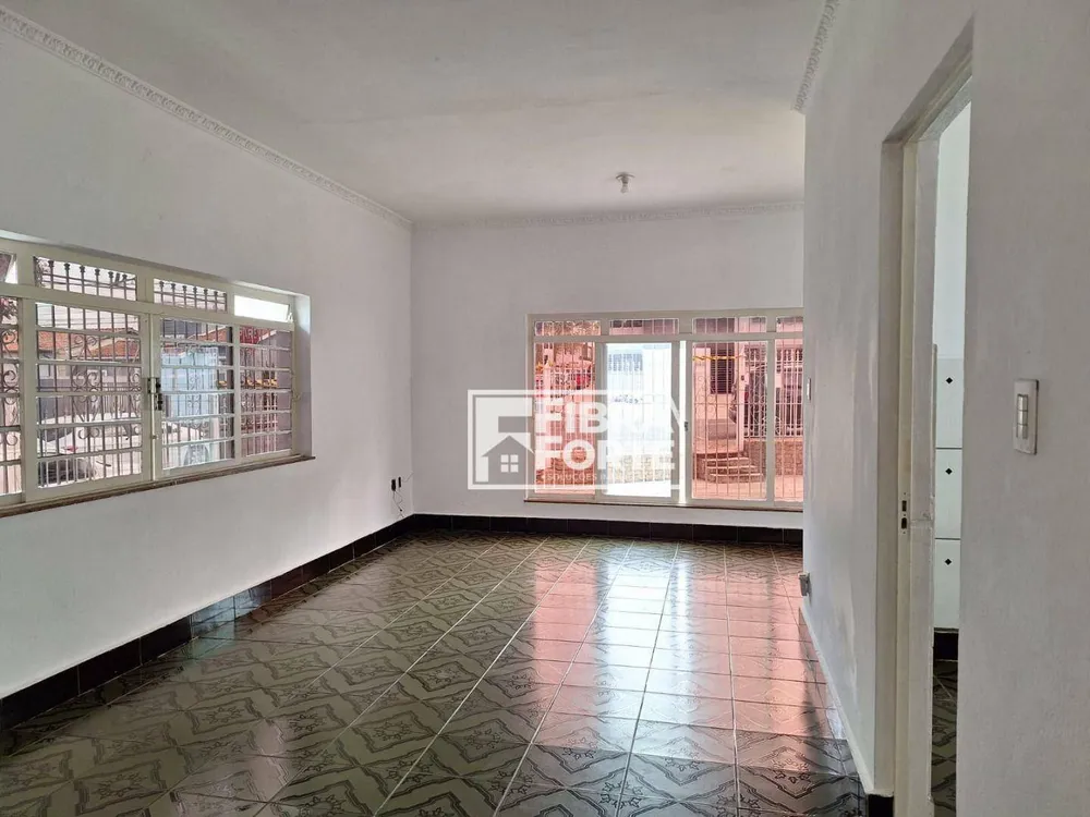 Casa, 3 quartos, 200 m² - Foto 4
