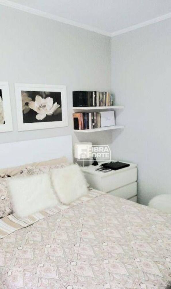 Casa à venda com 2 quartos, 76m² - Foto 4