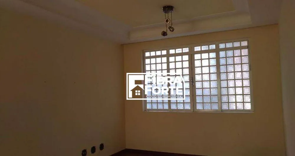Casa, 5 quartos, 230 m² - Foto 2