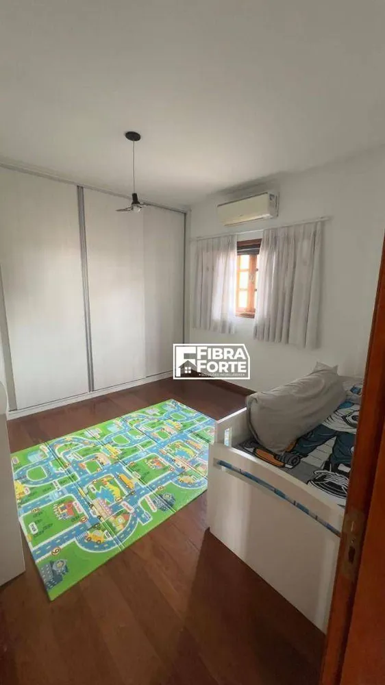 Casa, 3 quartos, 259 m² - Foto 4