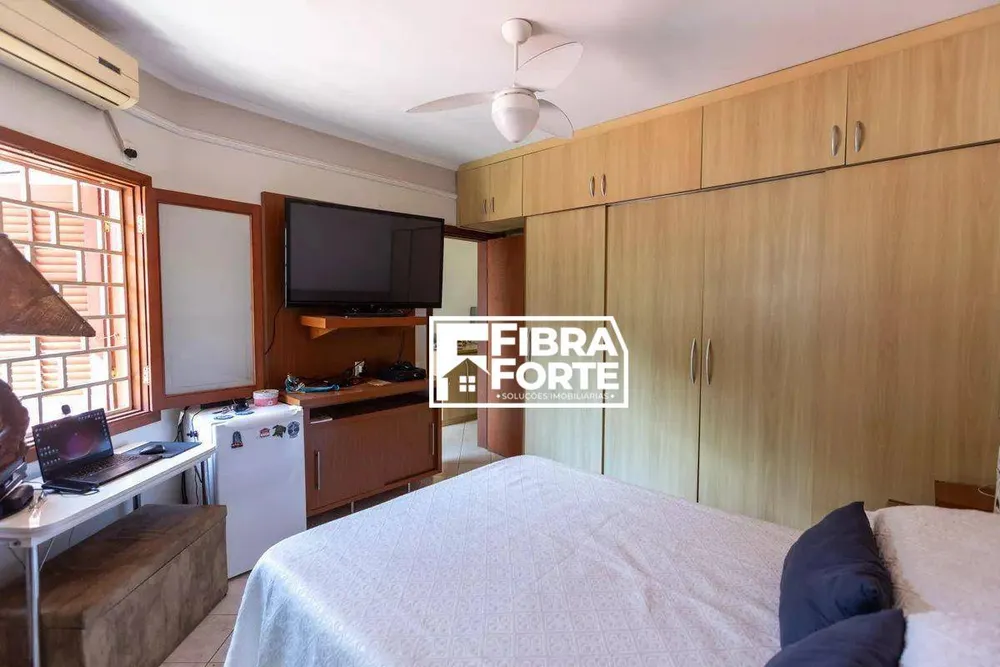 Casa, 4 quartos, 300 m² - Foto 11