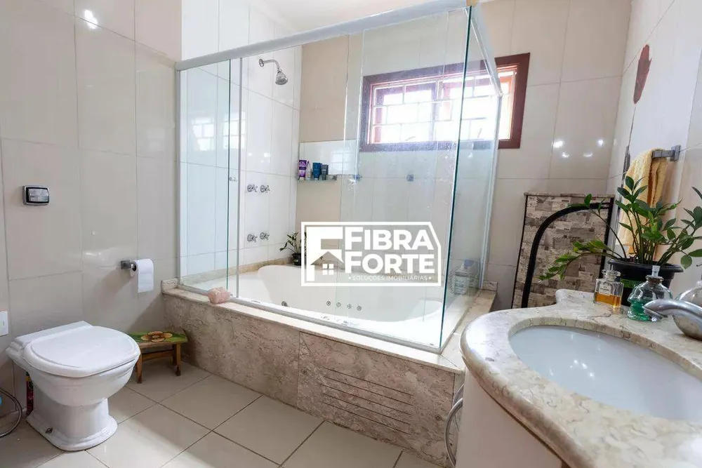 Casa, 4 quartos, 300 m² - Foto 13